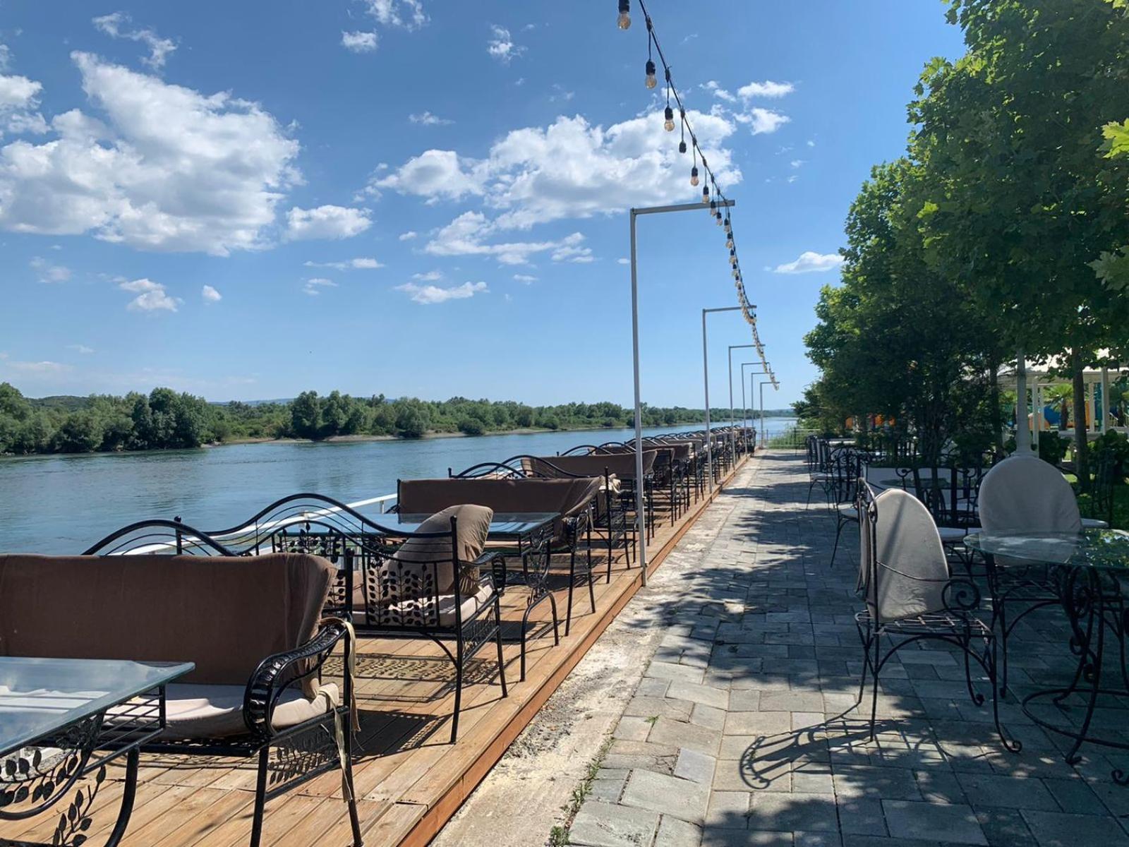 Hotel Fantazia Szkodra Zewnętrze zdjęcie